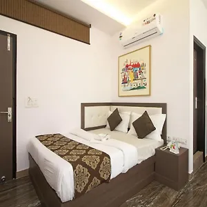 Oyo 393 Rk Grand 3* Delhi (National Capital Territory of India)